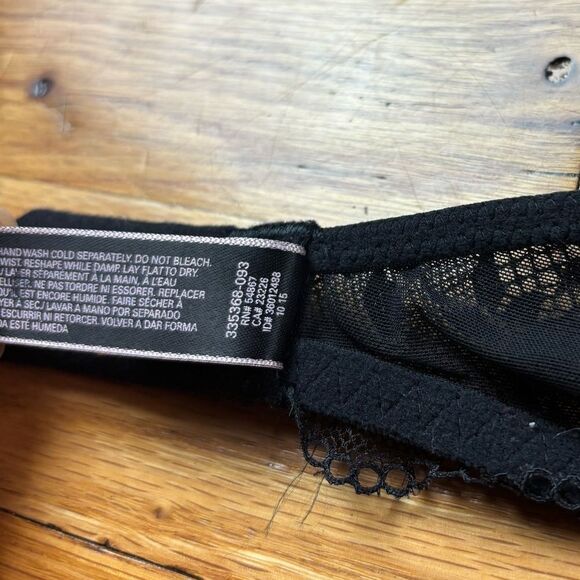🪦 Victoria’s Secret Body By Victoria Black Lace Bra Size 34C - Picture 7 of 9